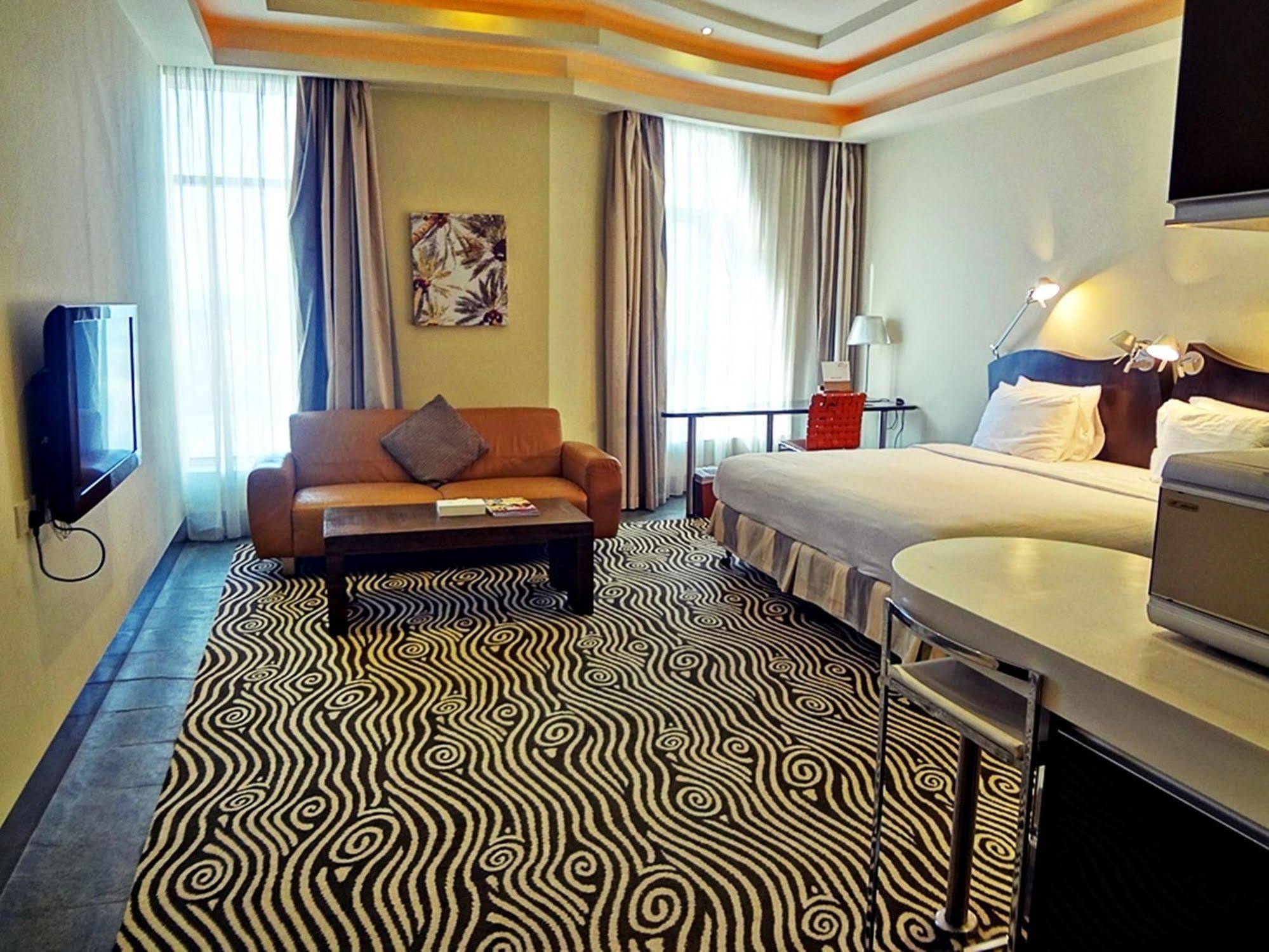 Al Raya Suites Hotel Manama Exterior foto