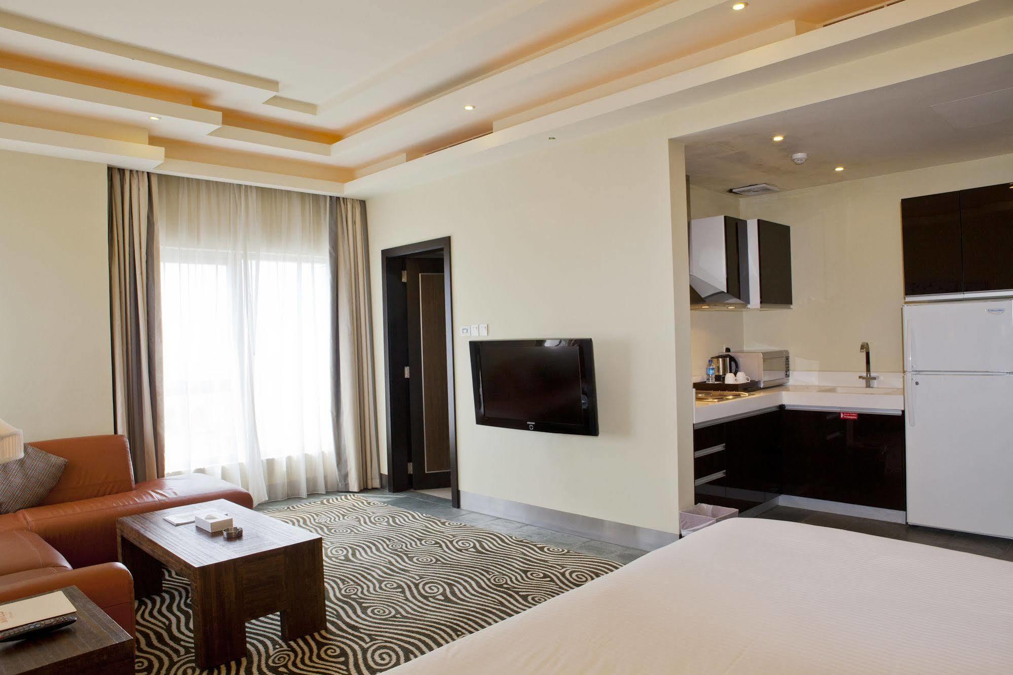 Al Raya Suites Hotel Manama Exterior foto