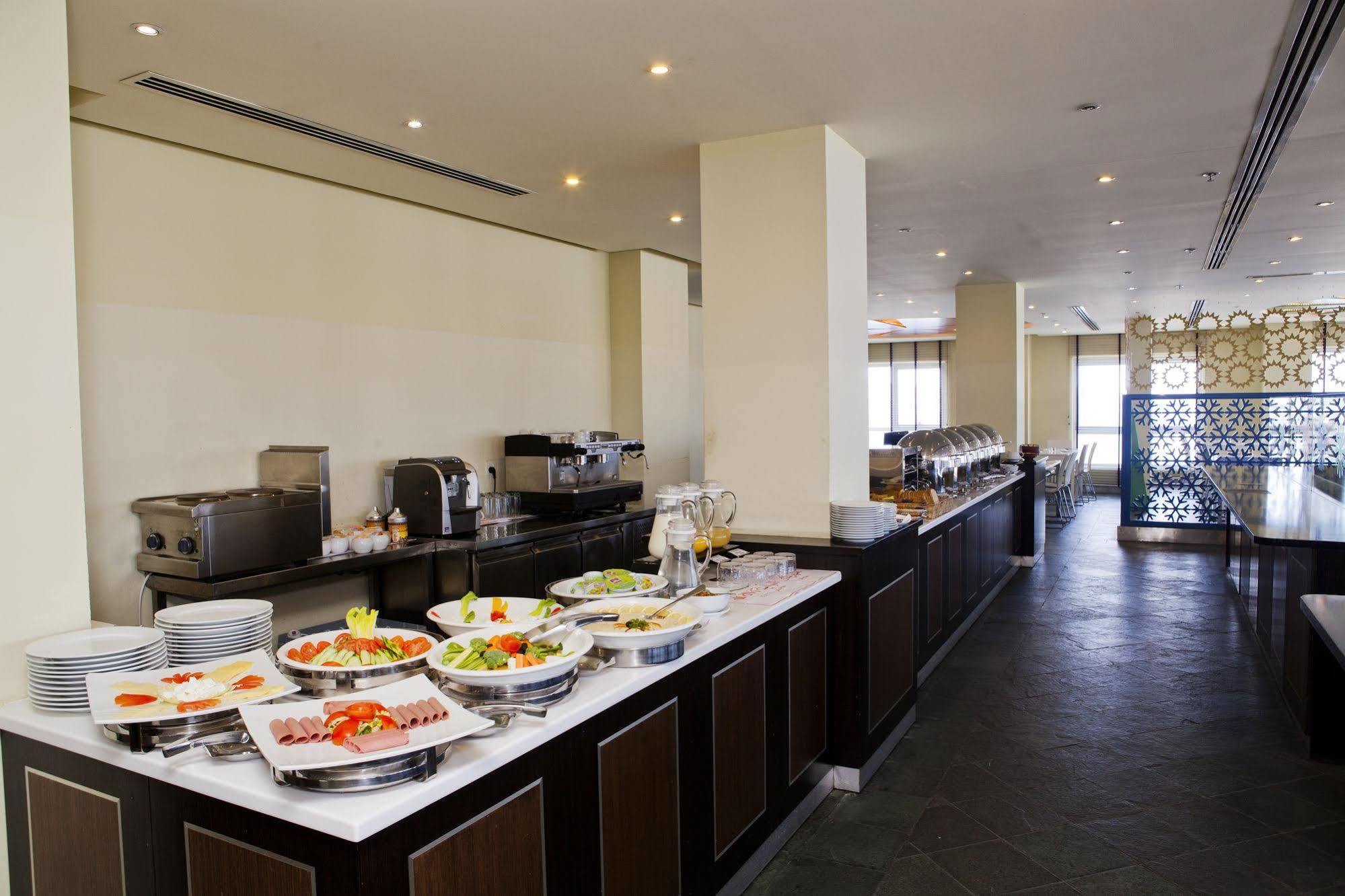 Al Raya Suites Hotel Manama Exterior foto