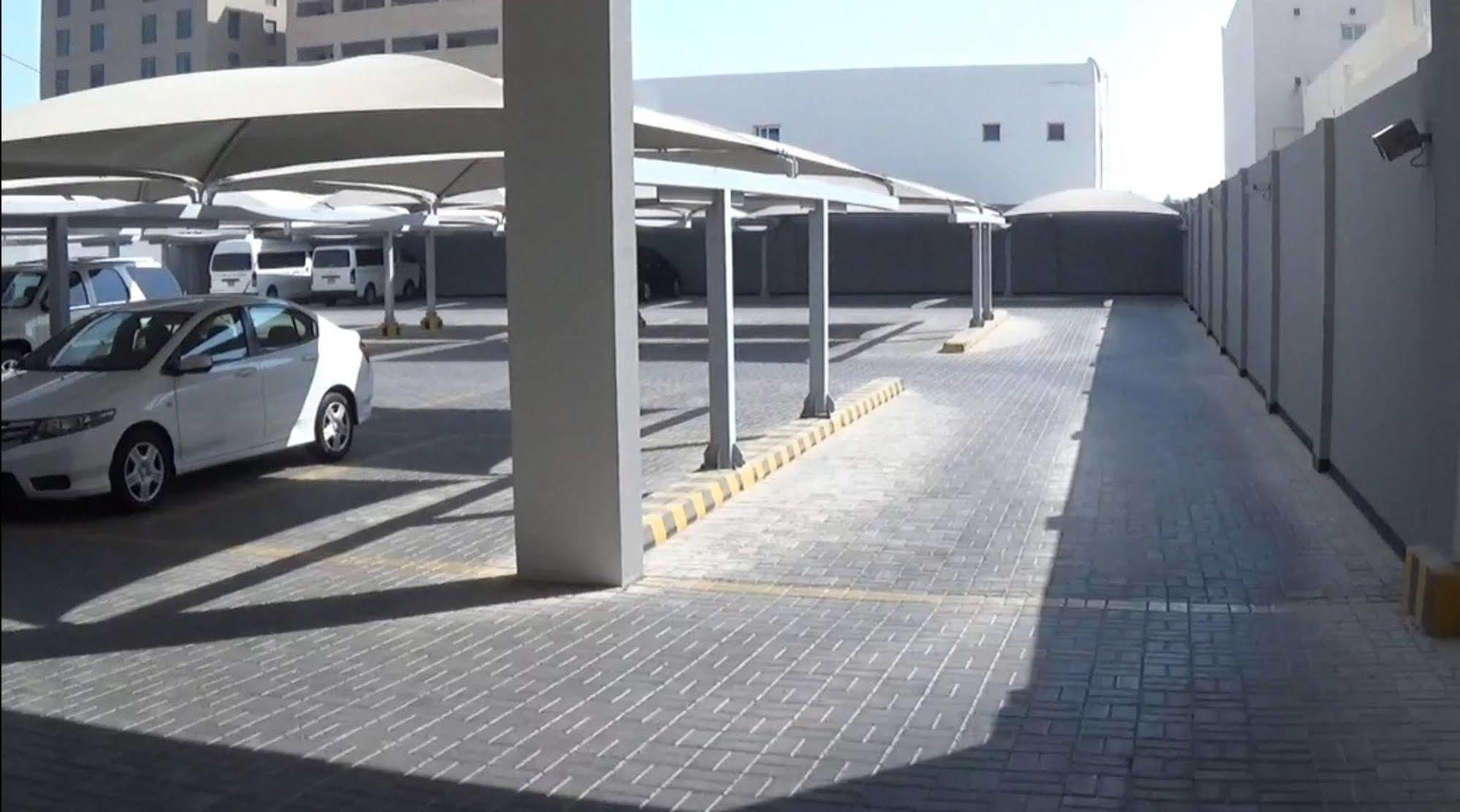Al Raya Suites Hotel Manama Exterior foto
